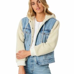 LEVI’S® EX-BOYFRIEND SHERPA SLV TRUCKER JACKET HIDDEN RIVER